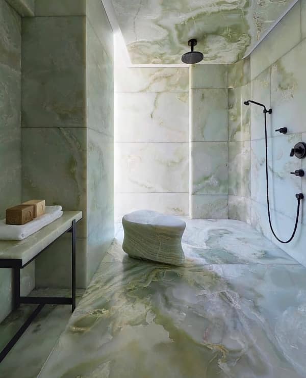 Ванная комната из оникса Verde Jade
